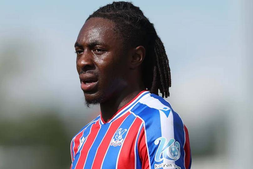 埃泽去留成疑，水晶宫主教练拒做任何承诺，阿森纳热刺双雄竞逐