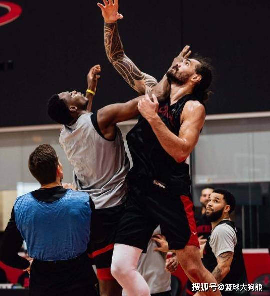 火箭队新赛季用人模式出炉！保护老将，放眼季后赛，双核因此受益