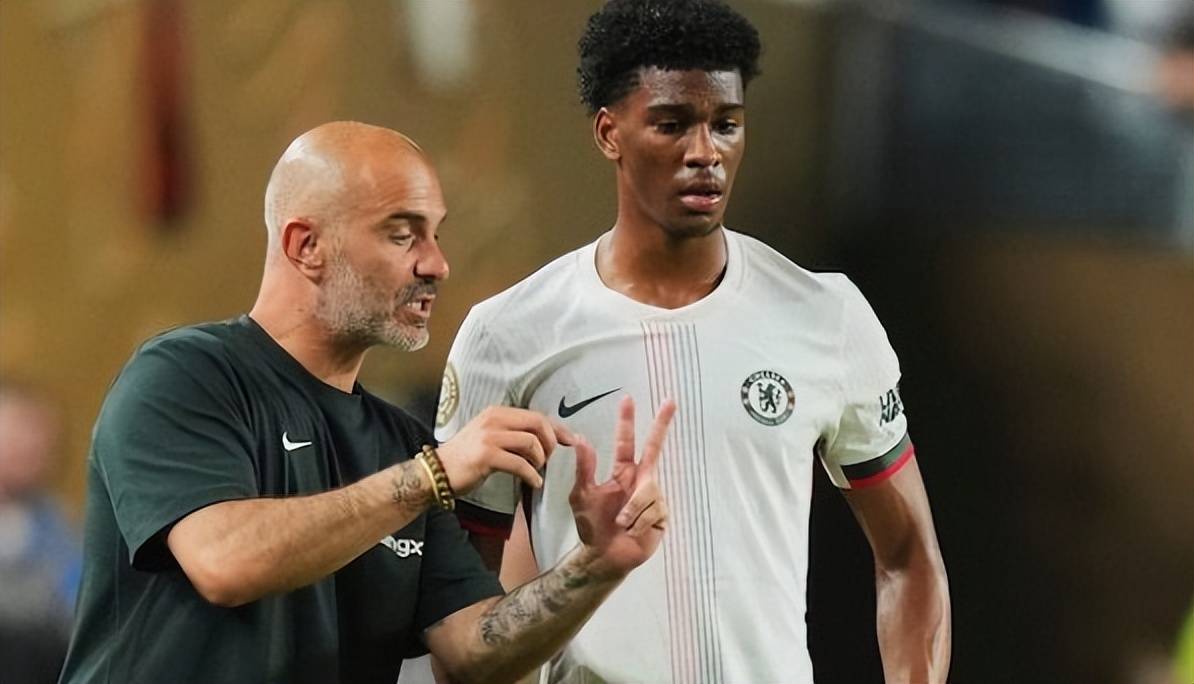 19岁英格兰新星成香饽饽，5家英超豪强争抢，上赛季还是切尔西多余人