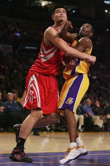 姚明单打科比，科比真能防住吗？