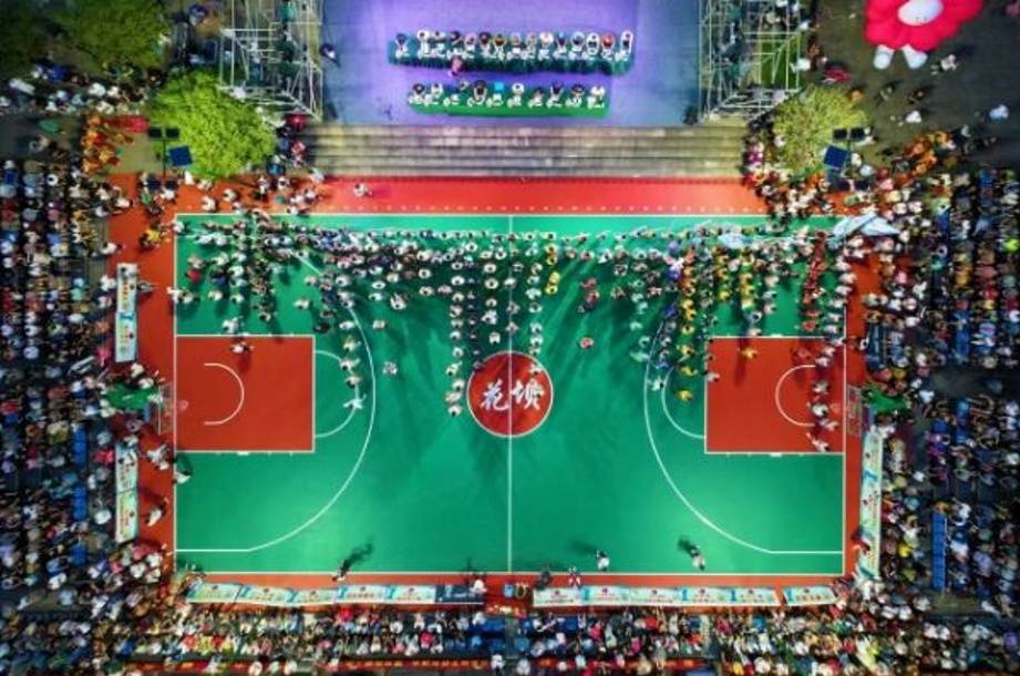 中国地质大学（北京）“篮球火青年实践队”助力綦江“村超”