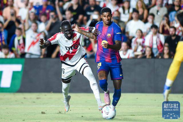 西甲丨巴塞罗那战平巴列卡诺