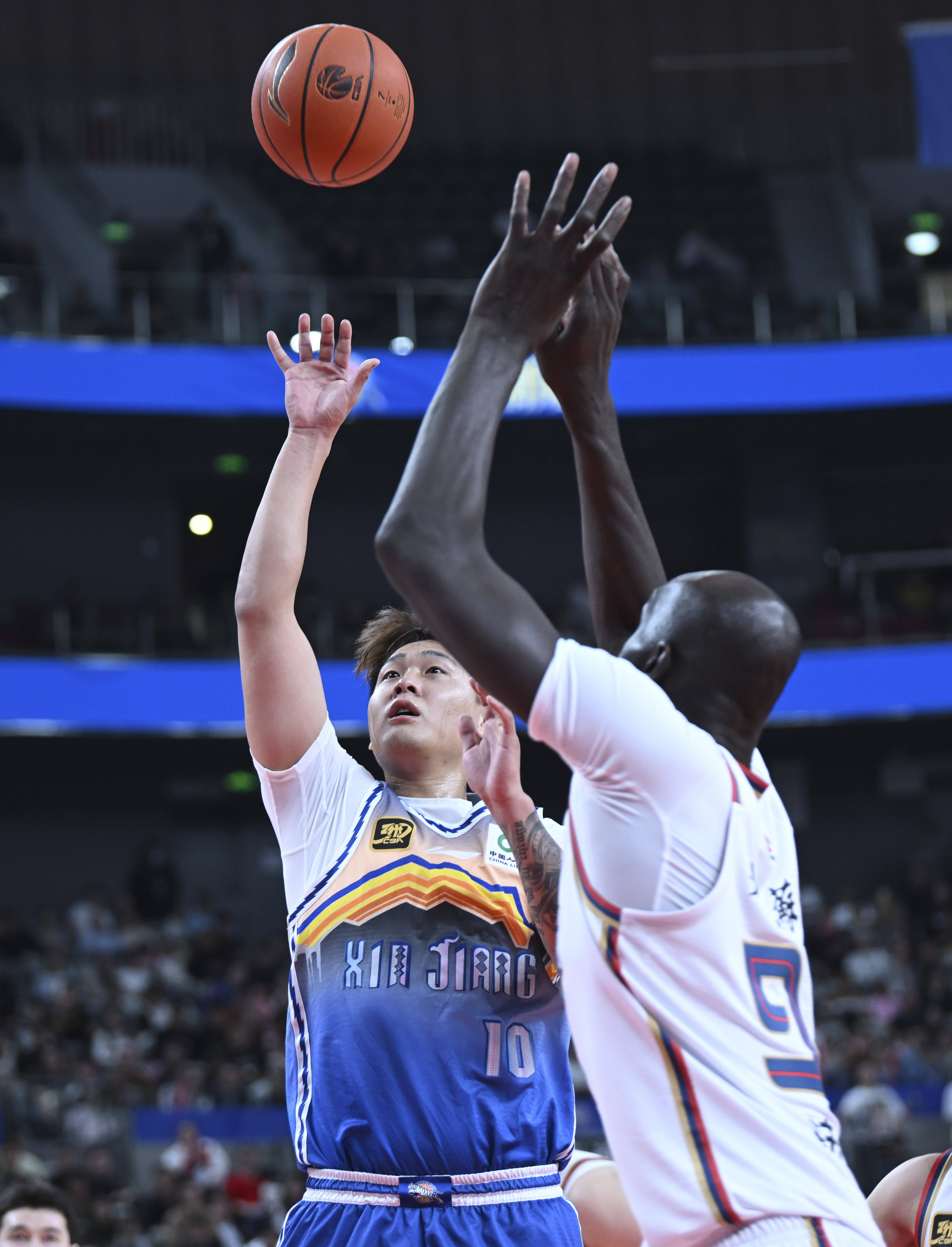 追光 | CBA多起重磅交易，传递什么信号？