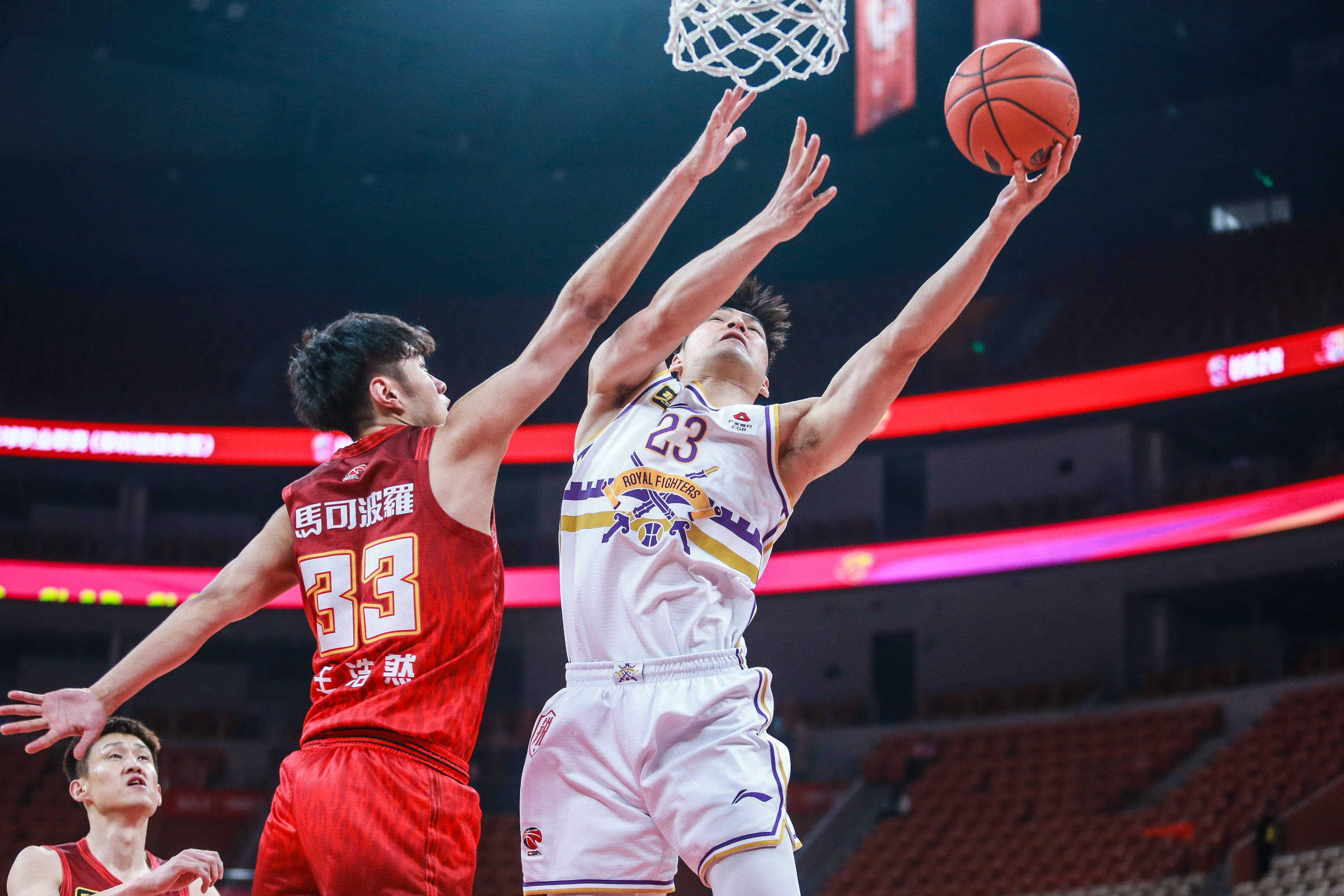 追光 | CBA多起重磅交易，传递什么信号？