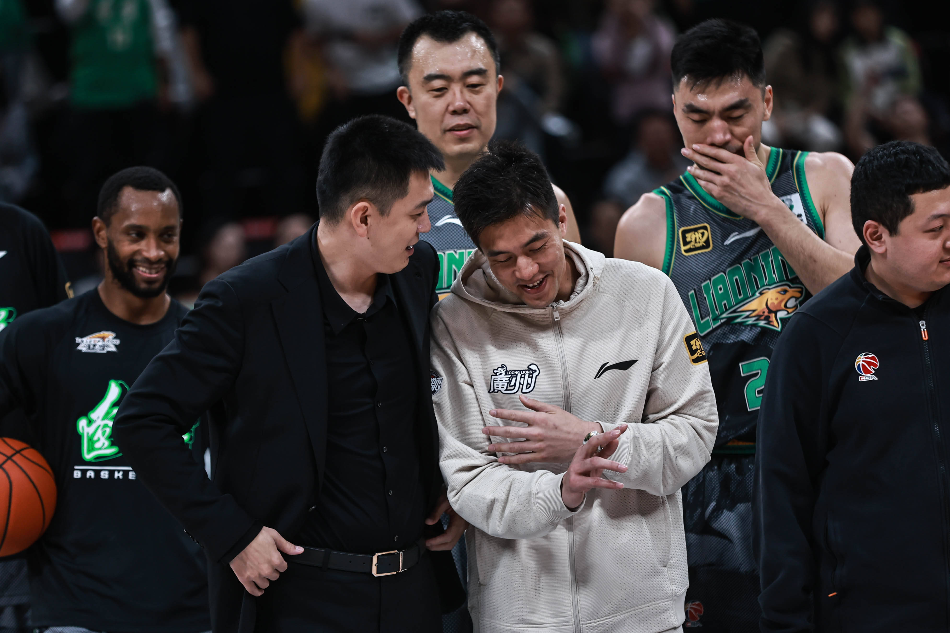 追光 | CBA多起重磅交易，传递什么信号？