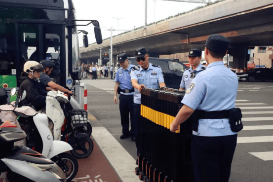 “苏超”拼尽全力 苏州公安共赴热爱