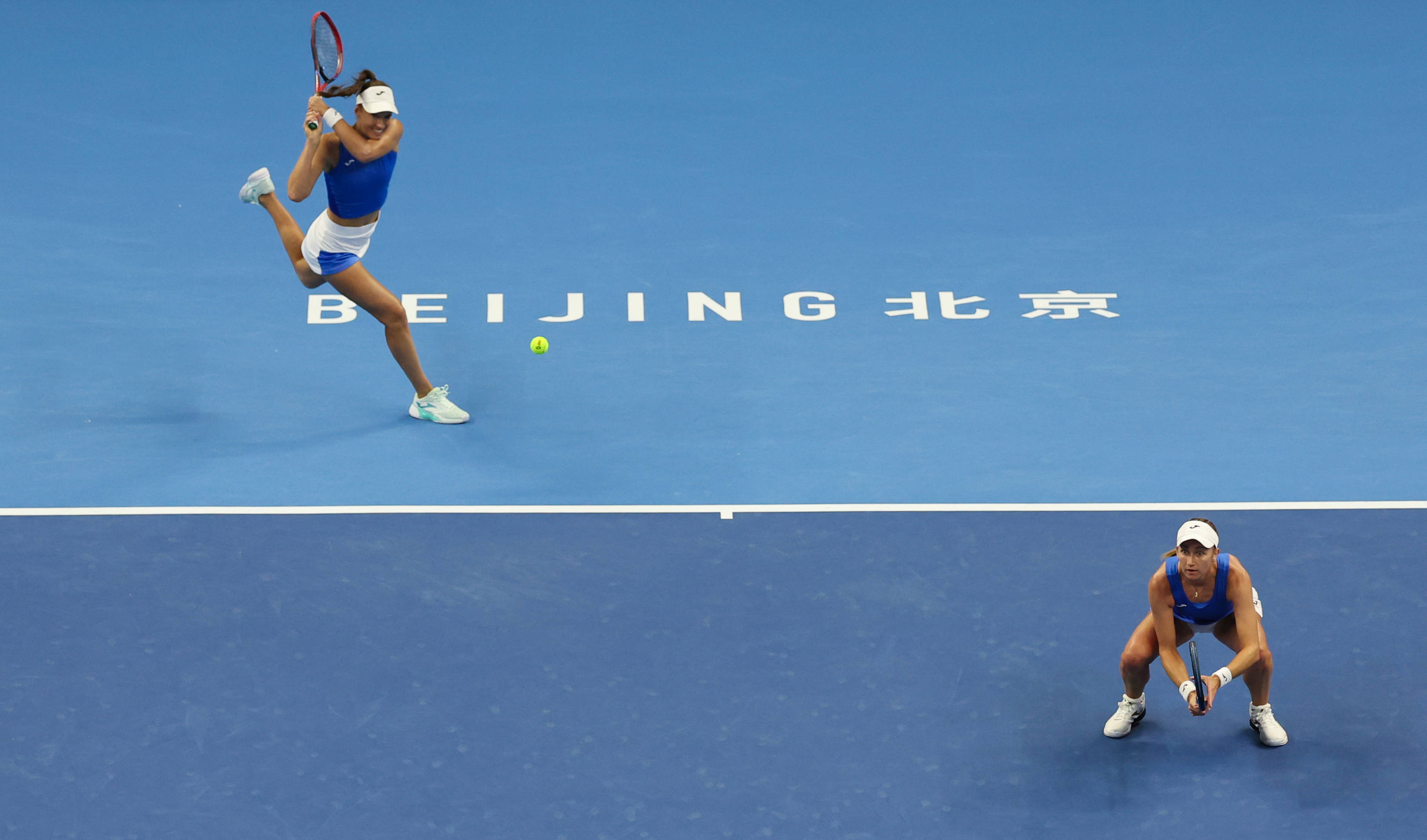 （体育）网球——中网：谢淑薇/奥斯塔彭科晋级女双四强