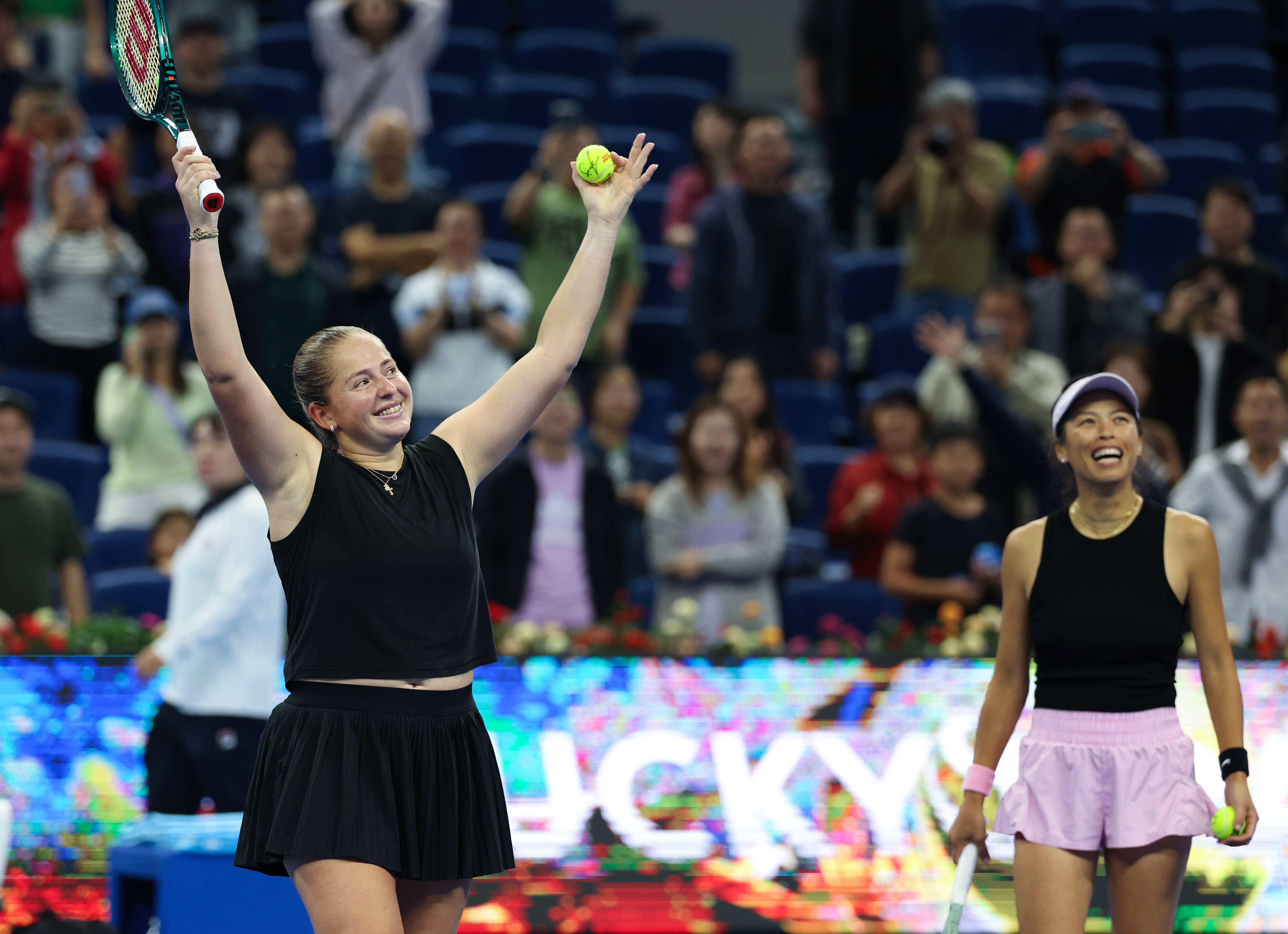 （体育）网球——中网：谢淑薇/奥斯塔彭科晋级女双四强