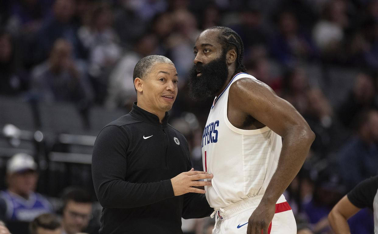 洛杉矶快船：哈登领袖气质彰显，新援甘愿牺牲，保罗或推迟退役计划