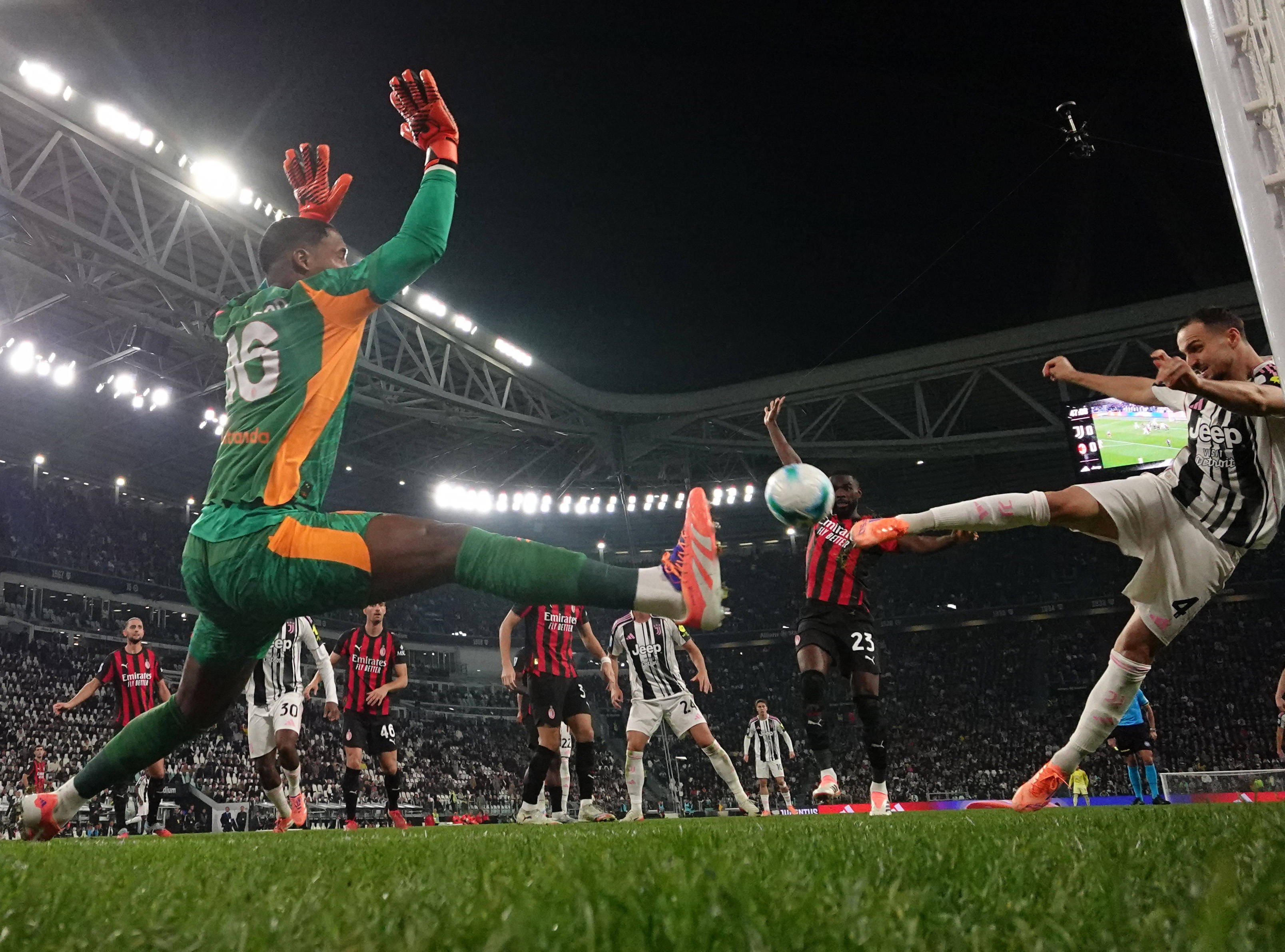 （体育）足球——意甲：尤文图斯平AC米兰