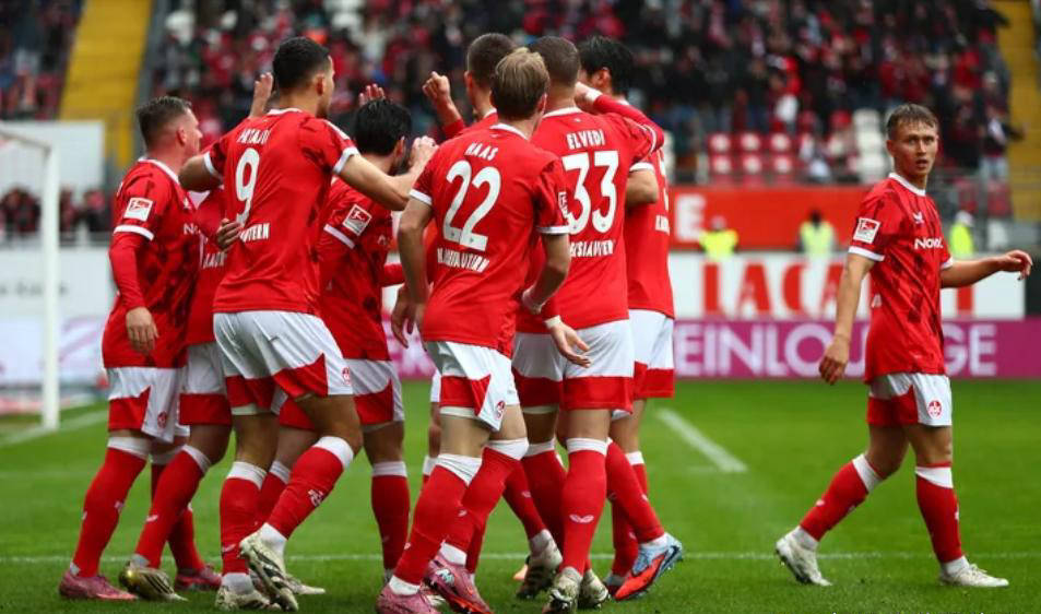 凯泽斯劳滕3-2力克波鸿，普尔塔因梅开双响