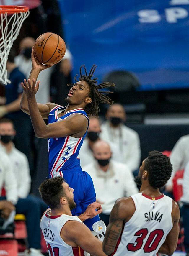 费城76人仰仗马克西的进攻火力