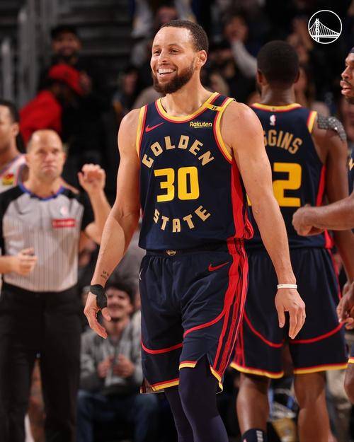 NBA赛场激情四溢,金州勇士险胜拖入抢七大战,结果如何?