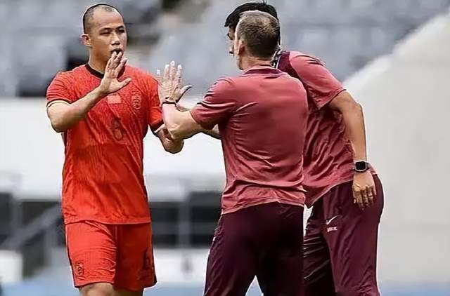 久尔杰维奇：作为世界强国，中国可能只有足球领域不太成功了！